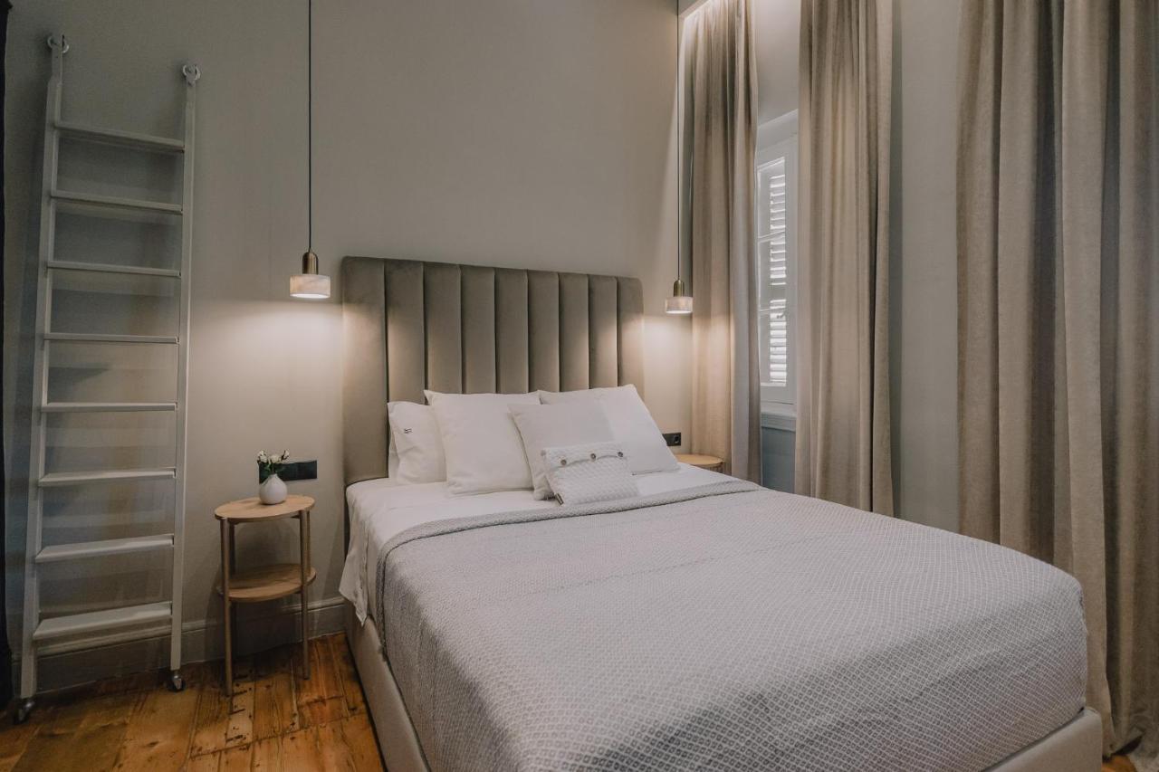 Sanrocco Suites -Corfu Town Luxury Apartments מראה חיצוני תמונה