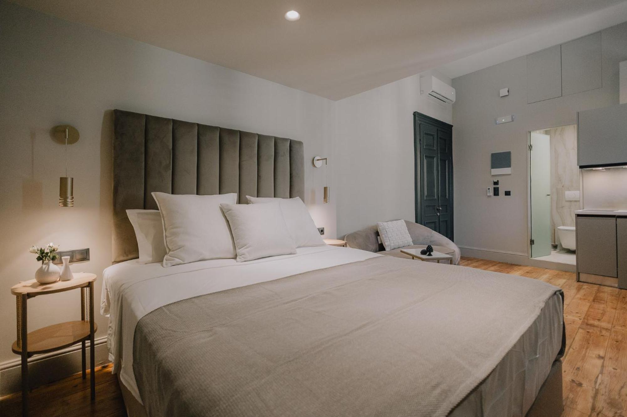 Sanrocco Suites -Corfu Town Luxury Apartments מראה חיצוני תמונה