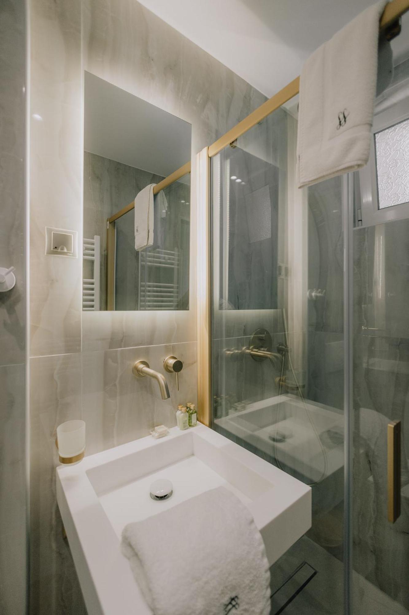 Sanrocco Suites -Corfu Town Luxury Apartments מראה חיצוני תמונה