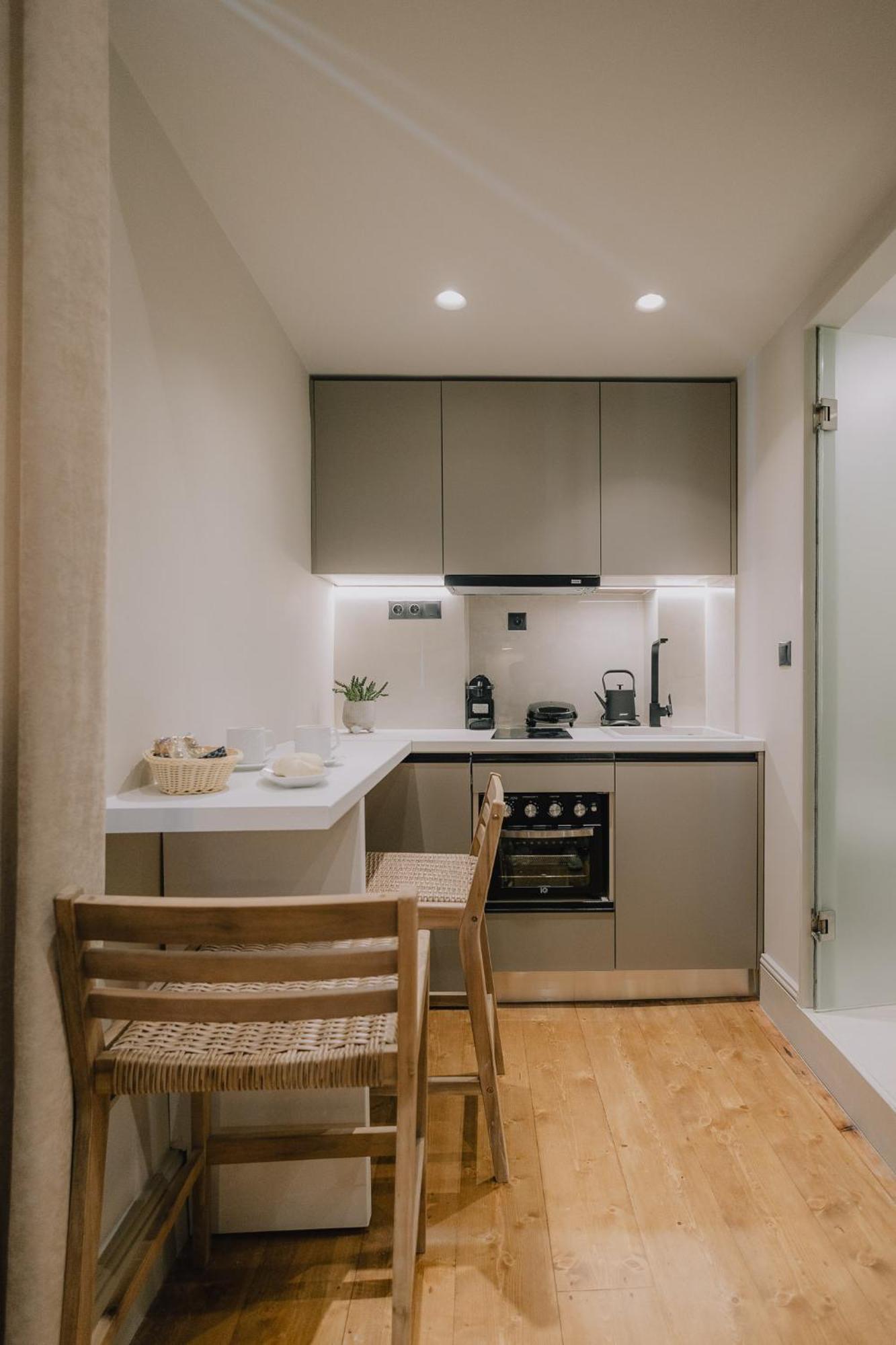 Sanrocco Suites -Corfu Town Luxury Apartments מראה חיצוני תמונה